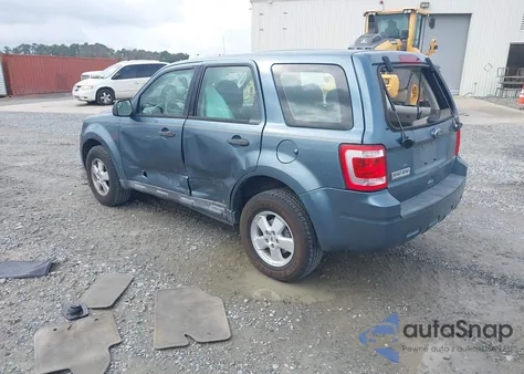 2012 Ford Escape Xls z USA, uszkodzony, nr VIN 1FMCU0C75CKC01441